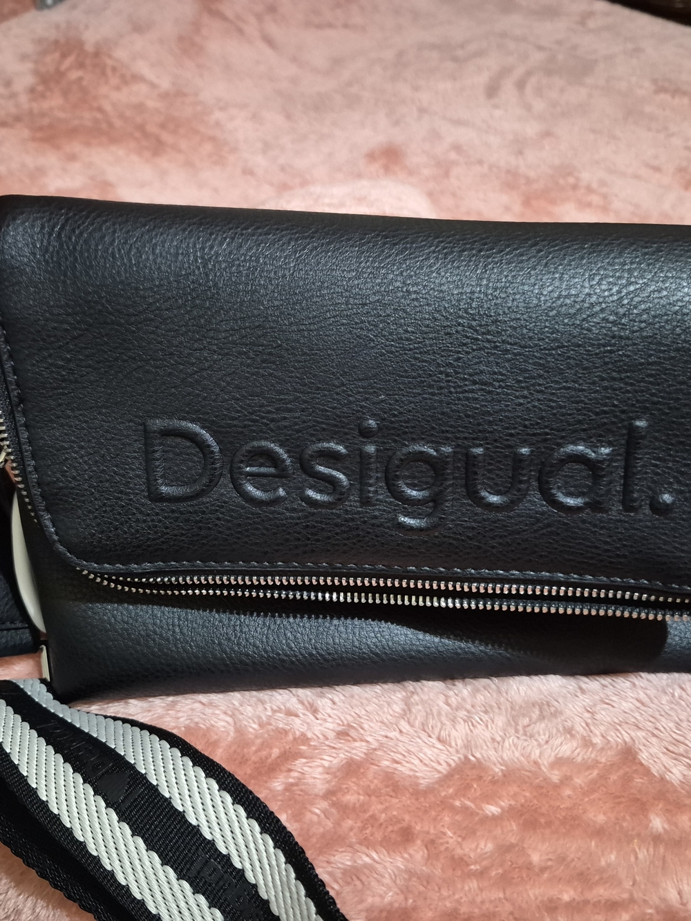 Desigual Black Shoulder Bag with Detachable Strap - Picture 7 of 12